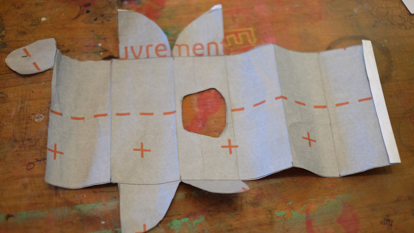 Minimalist Tyvek® Folded Wallet Pattern (pdf)